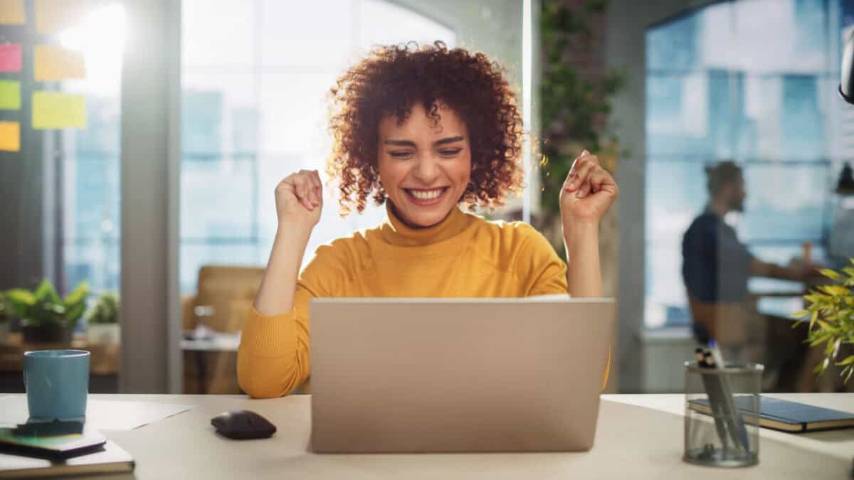 From Side Hustle to Main Hustle:...